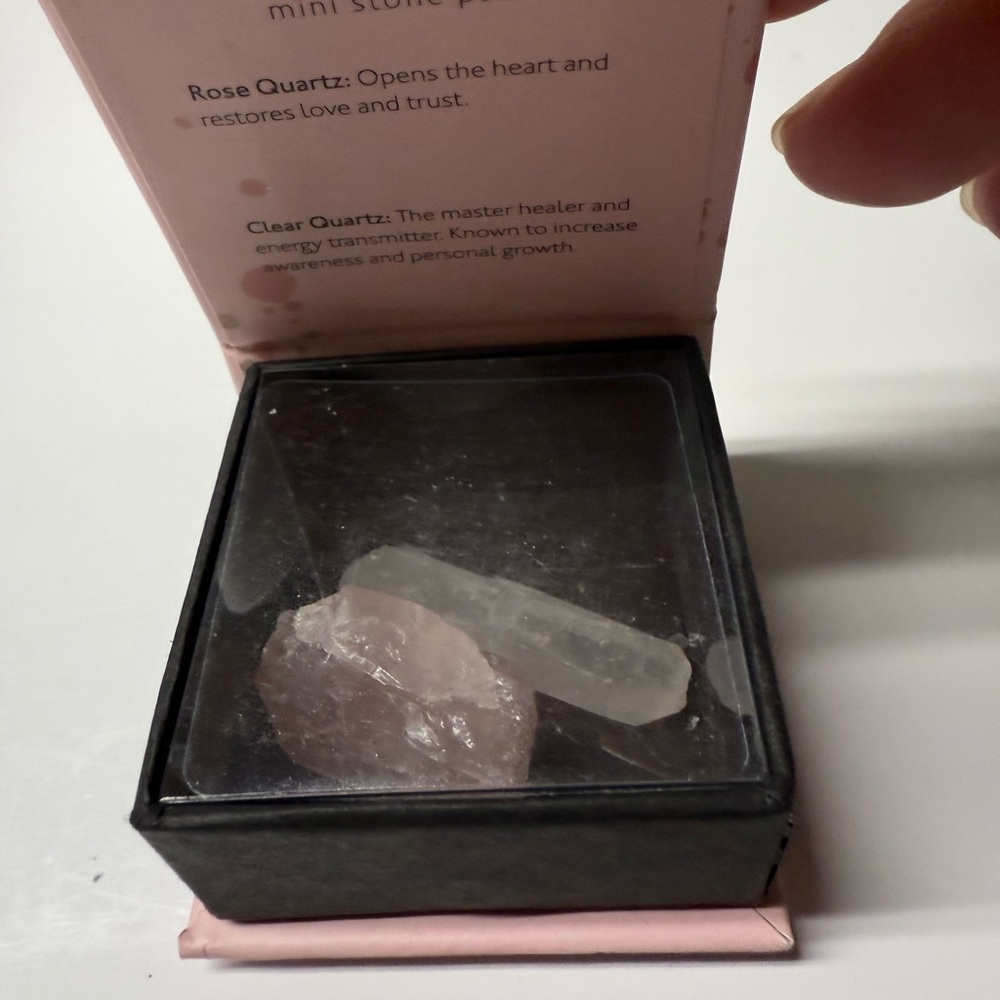 NEW Love Mini Stone Pack Rose Quartz + Quartz Point